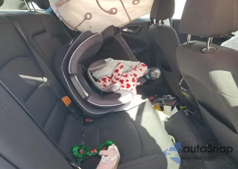 2018 Chevrolet Malibu Lt z USA, uszkodzony, nr VIN 1G1ZD5ST8JF167729